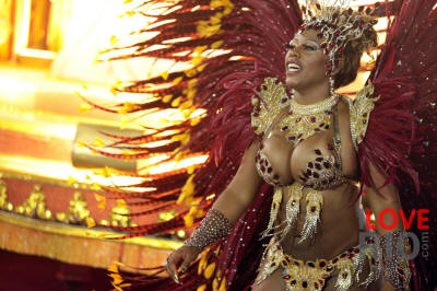 καρναβάλι παρελάσεις στο Ρίο ντε Τζανέιρο, Βραζιλία, βασίλισσες και επιπλέει
